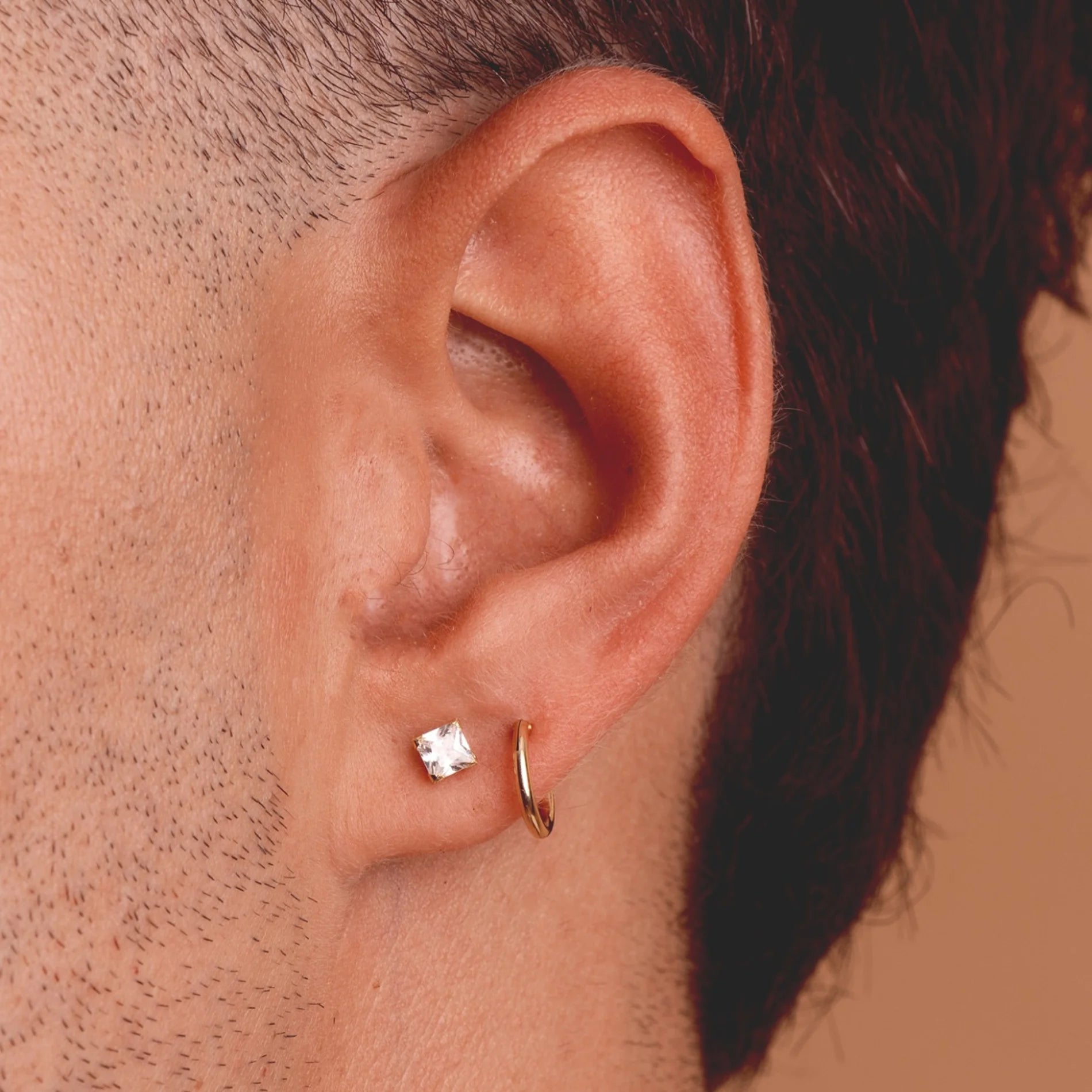 Pendiente de Aro Redondo Liso Oro Amarillo de 18K