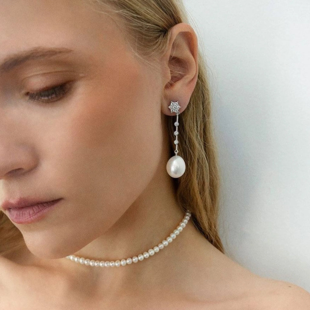 Pendientes para Mujer de Plata Largos con Perla y Circonitas Marina García Fiesta Boda