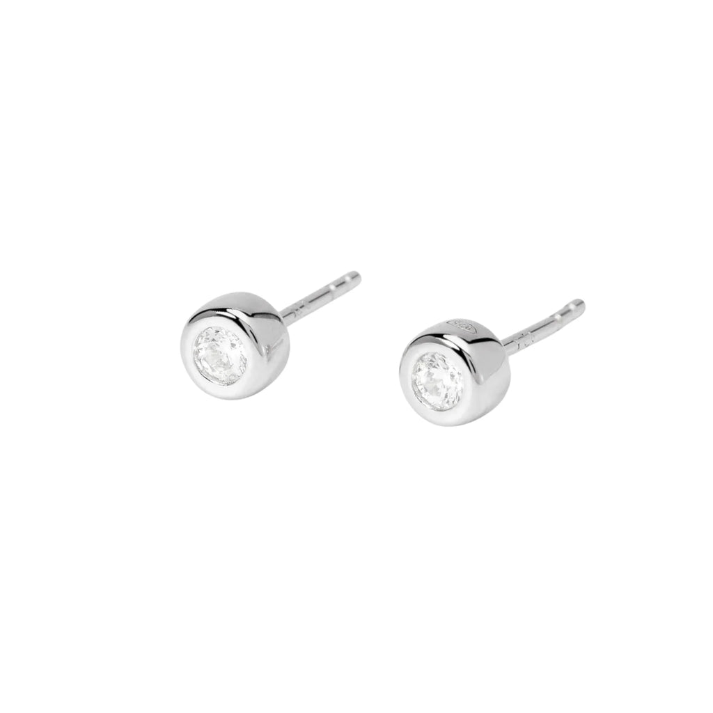 Pendientes redondos con diamantes cultivados en laboratorio de 0,09 quilates mabina