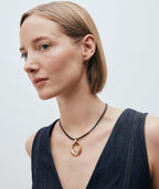 Colgante para Mujer Oval Volumen Dual Oro 18 K